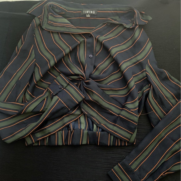 Striped crop top Blouse women’s size small S - Picture 10 of 11